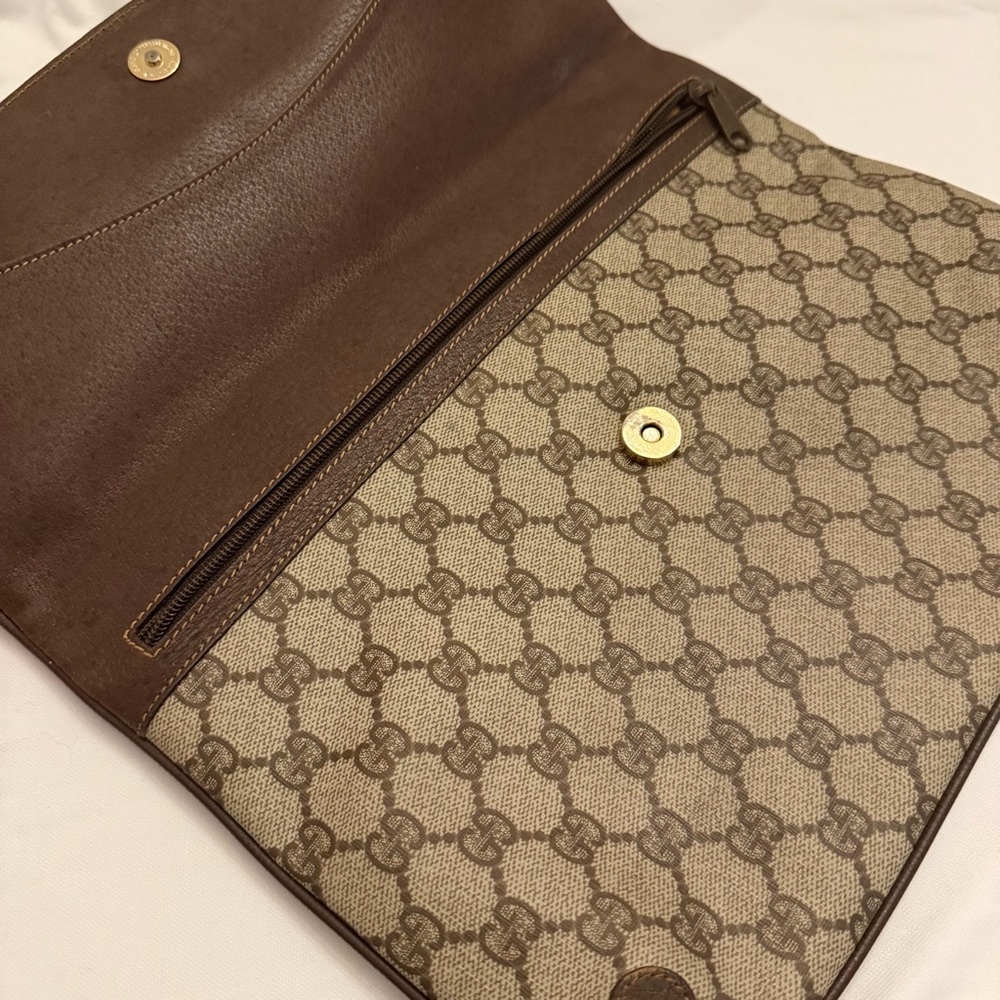 Vintage Gucci Clutch - Picture 2 of 12